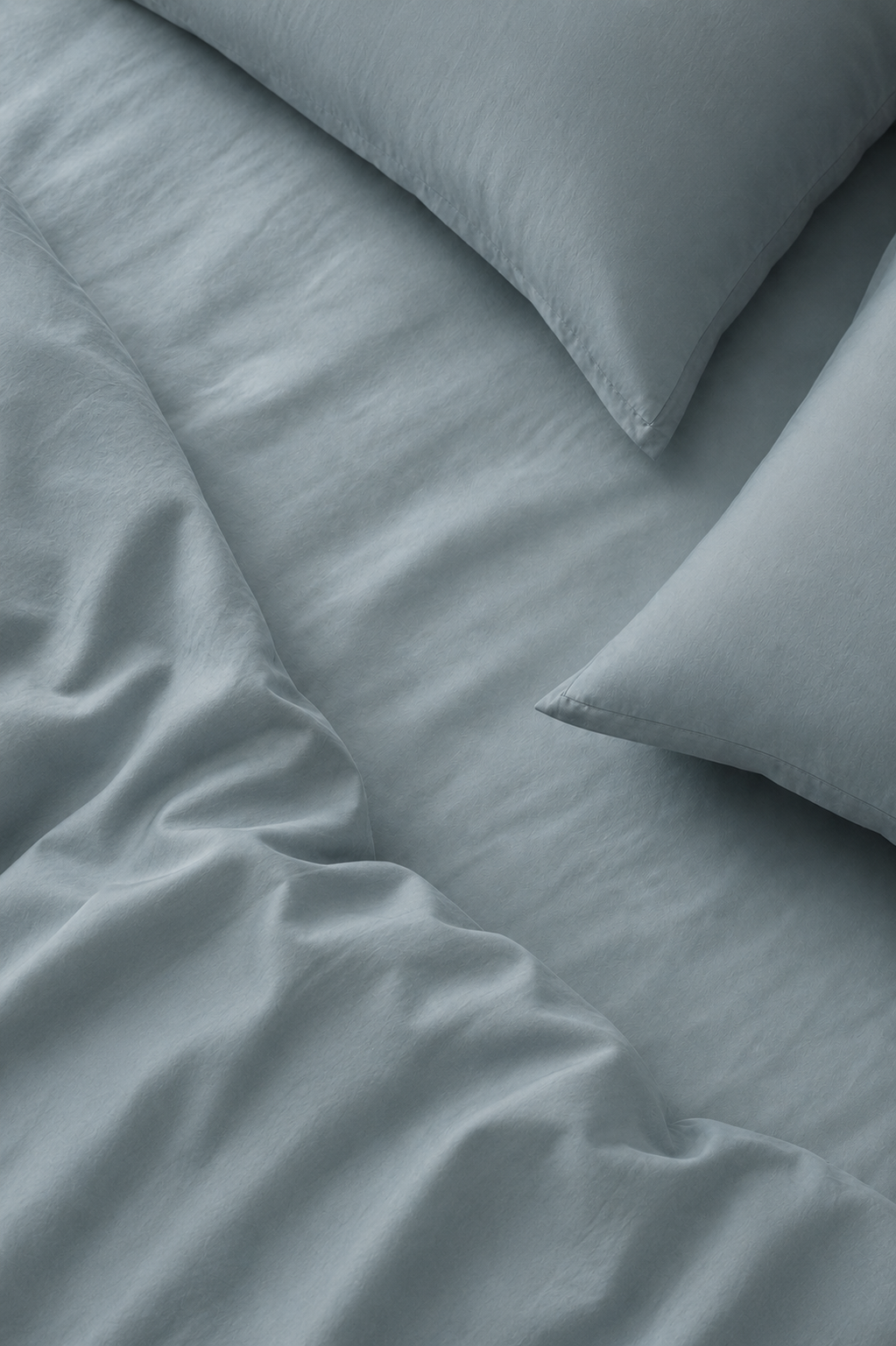 Maison Luxe misty blue cotton bedsheet set – fabric detail