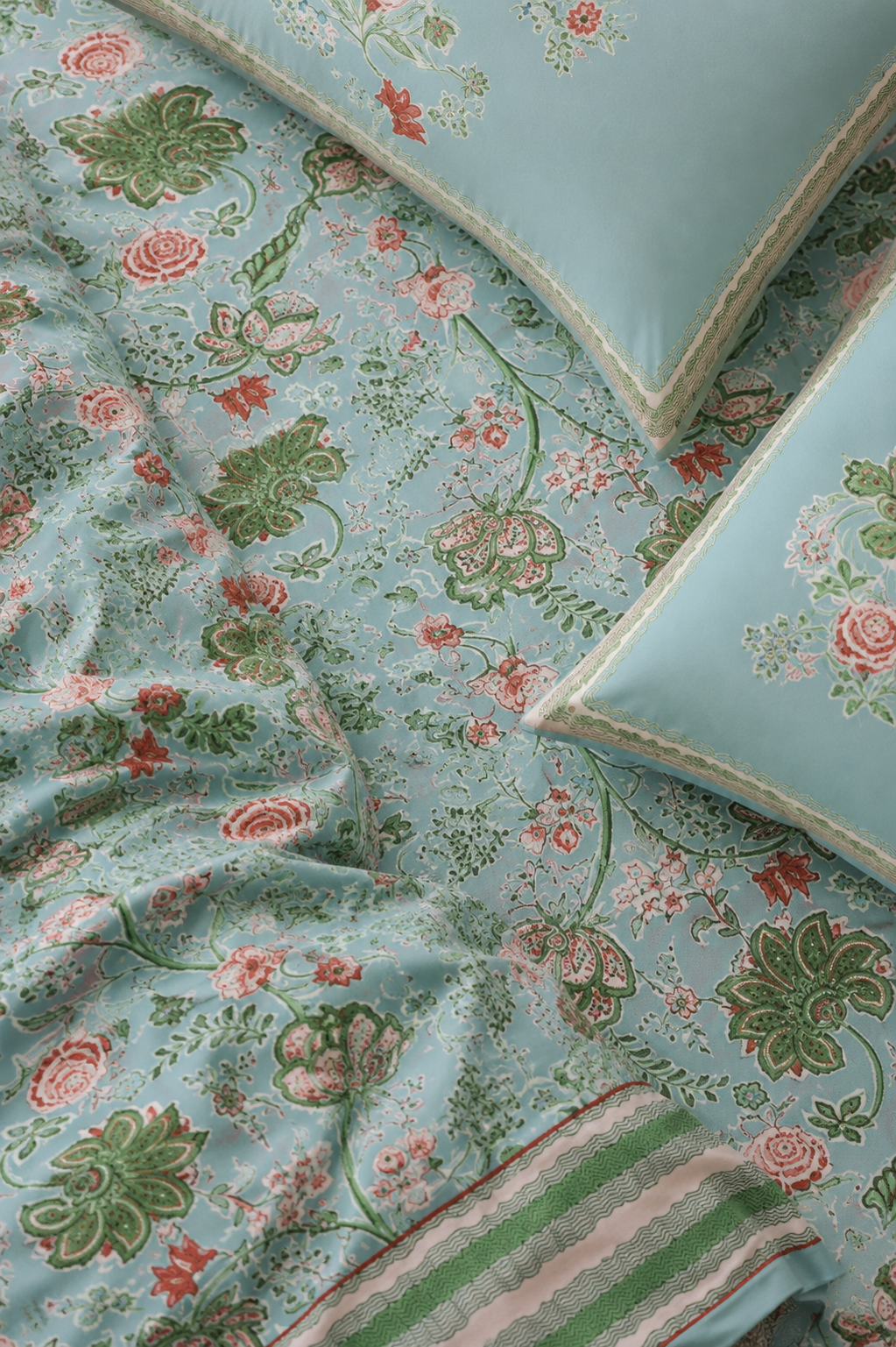 Indira Bloom heritage King bedsheet set – Indian botanical print detail
